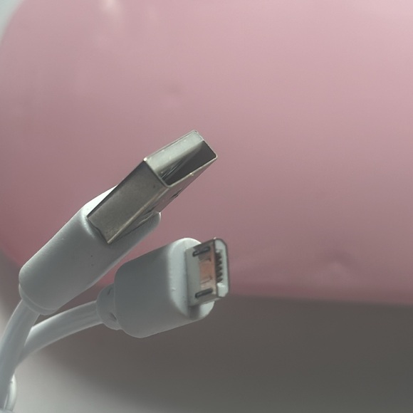 Mini UV LED Nail Lamp - Picture 5 of 6